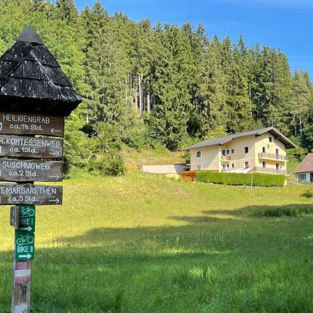 Apartament Haus Am Schloss Bleiburg Zewnętrze zdjęcie